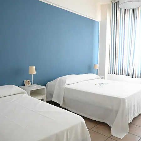 M438 - Marcelli, Trilocale Con Ampia Terrazza A 30mt Dal Mare * Marcelli