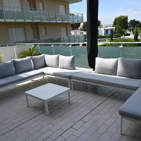 Apartment M438 - Marcelli, Trilocale Con Ampia Terrazza A 30mt Dal Mare
